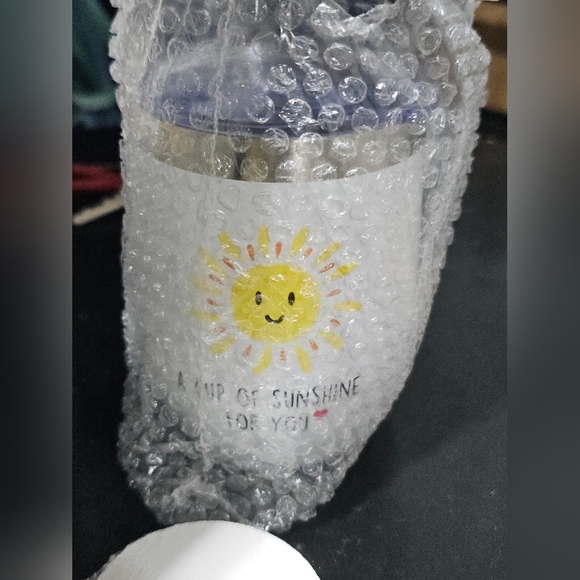 Hello Sunshine Gift Box - Picture 6 of 8